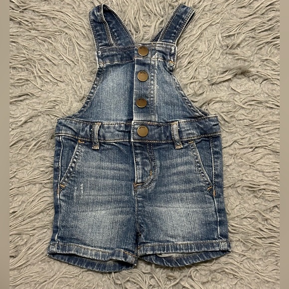 Overall shorts - Picture 3 of 5